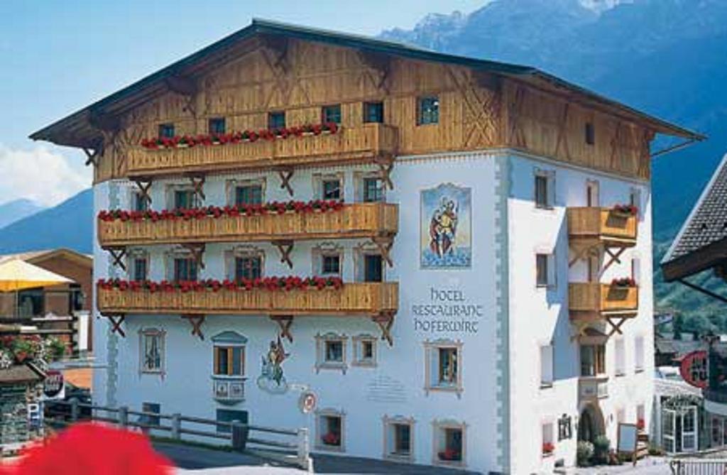 ניוסטיפט אים סטובאיטל Hotel Hoferwirt מראה חיצוני תמונה