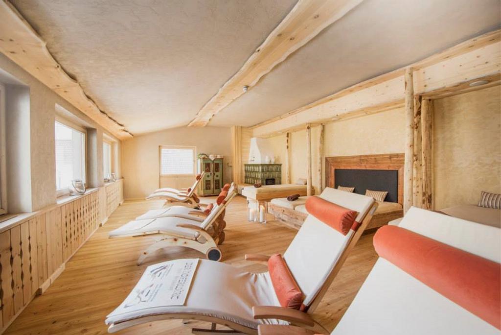 ניוסטיפט אים סטובאיטל Hotel Hoferwirt מראה חיצוני תמונה